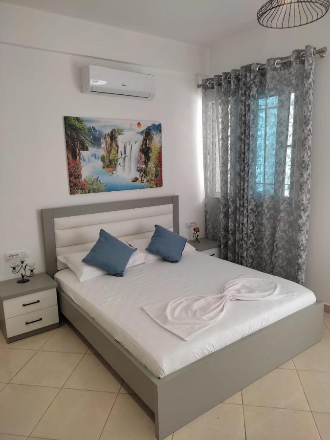 Aila Apartment Sarandë Exteriör bild