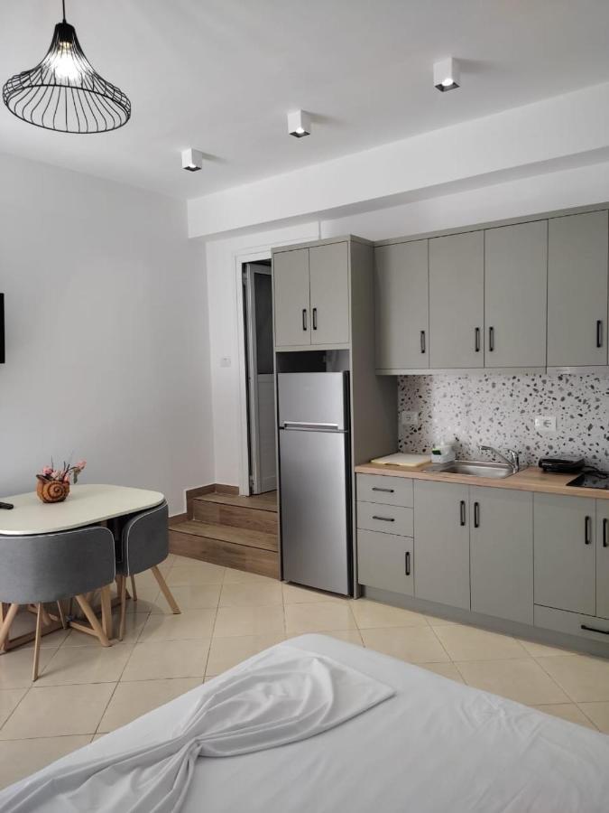 Aila Apartment Sarandë Exteriör bild