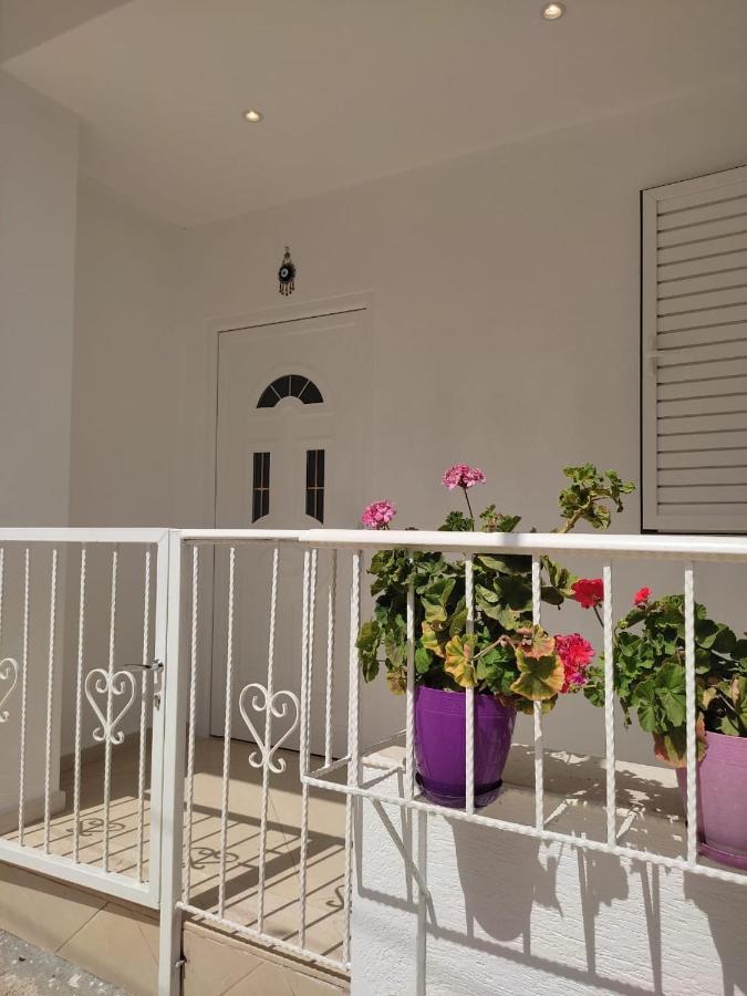 Aila Apartment Sarandë Exteriör bild