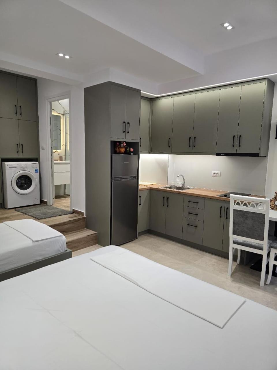 Aila Apartment Sarandë Exteriör bild