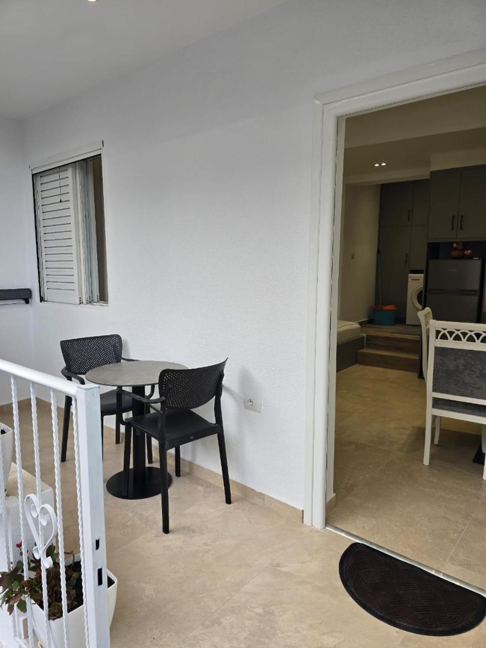 Aila Apartment Sarandë Exteriör bild