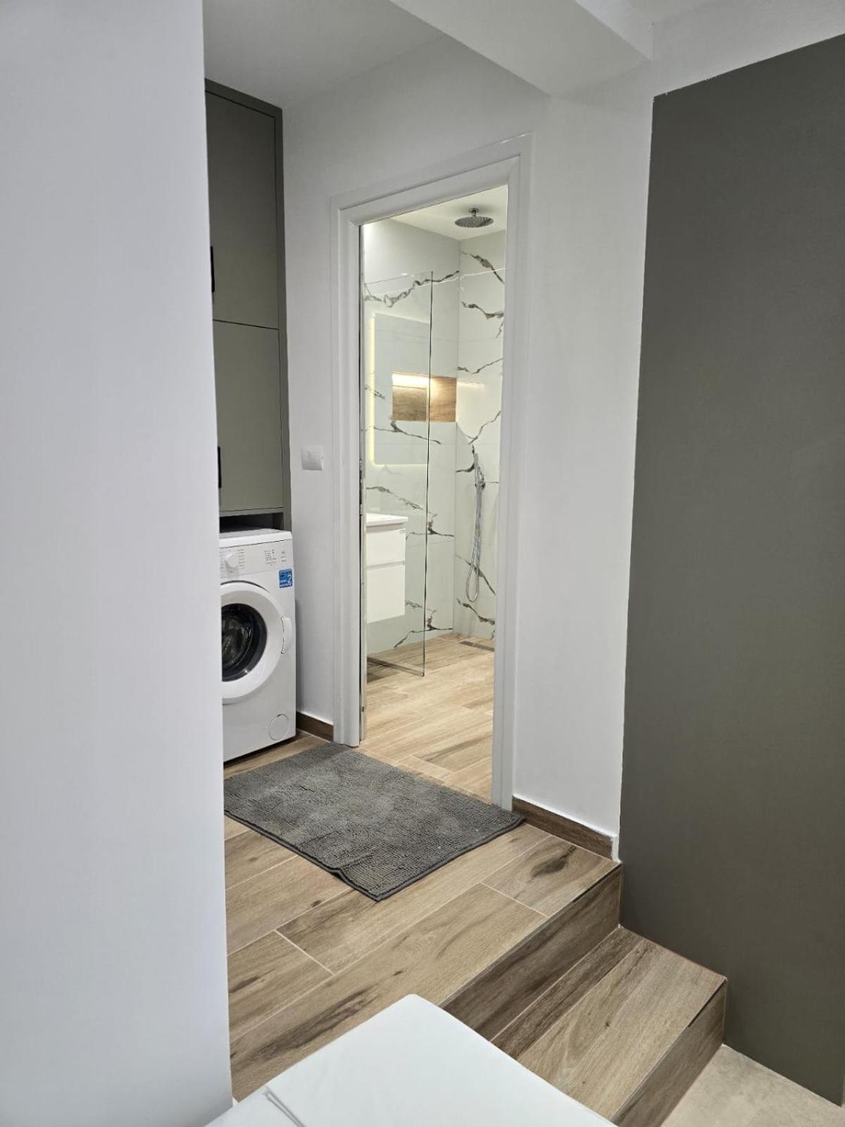 Aila Apartment Sarandë Exteriör bild